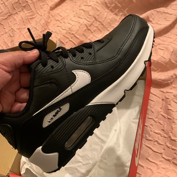 Nike Air Max 90 - Black and White - Picture 1 of 3